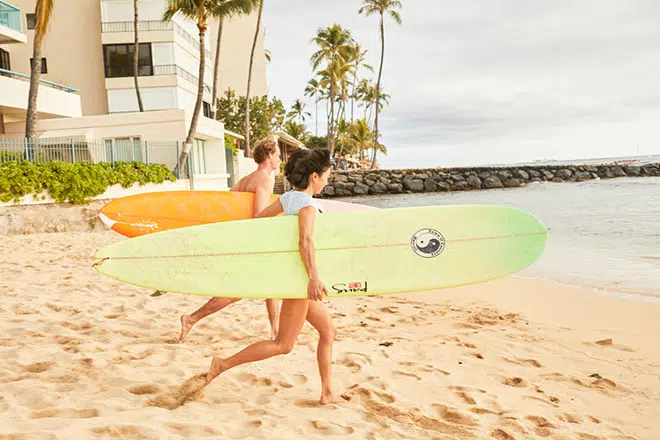 waikiki-beach-surfer-2